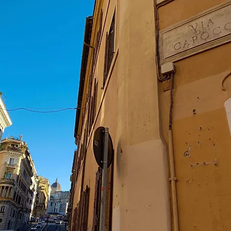 Capocci By Halldis Apartmán *